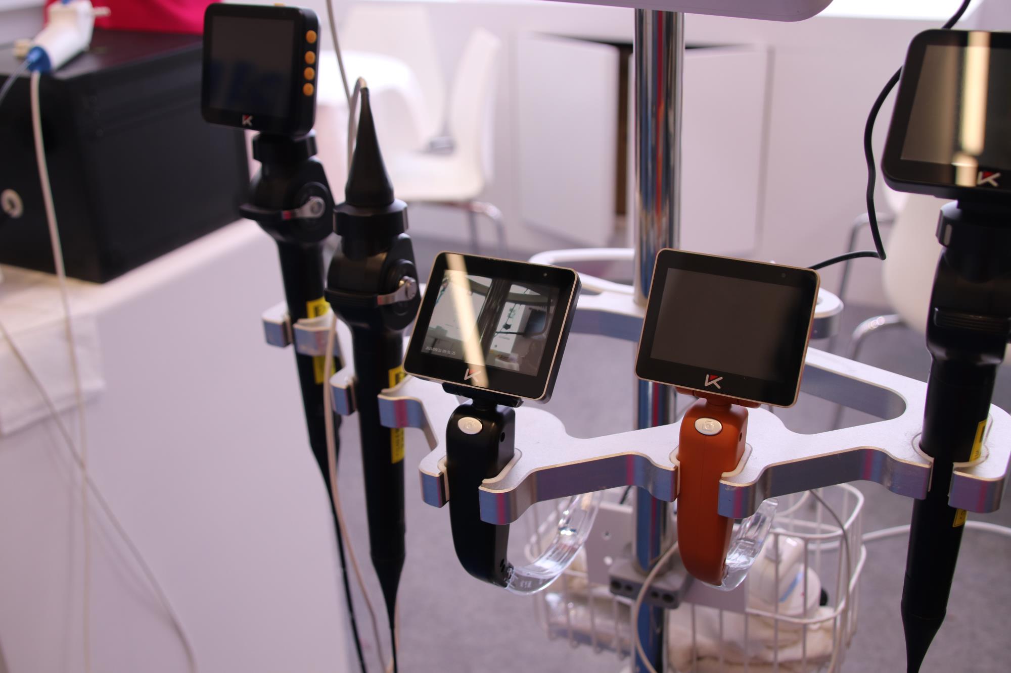 生产厂家详解：支气管镜与喉镜的区别